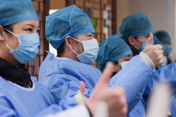 Số người nhiễm virus corona được chữa khỏi ở Trung Quốc tăng từ 1,3% lên 8,2% - Ảnh 1.