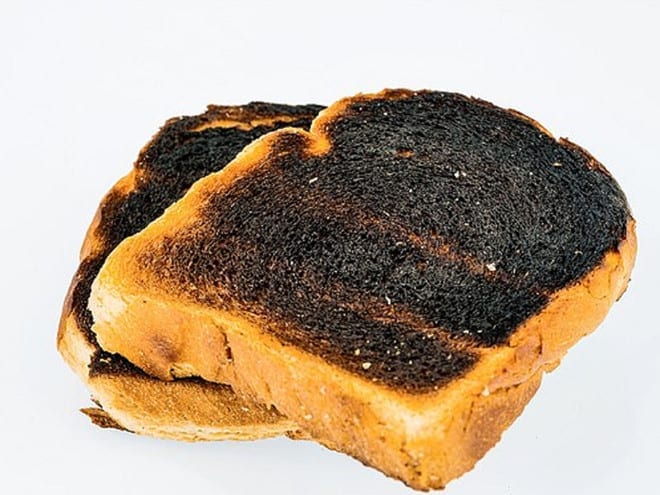Các nghiên cứu gần đây cho thấy nồng độ cao acrylamide có trong thực phẩm cháy khét có liên quan đến ung thư /// Ảnh minh họa: Shutterstock