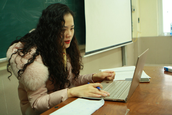 Trường THCS & THPT Nguyễn Tất Thành cho 100% học sinh học trực tuyến - Ảnh 3.