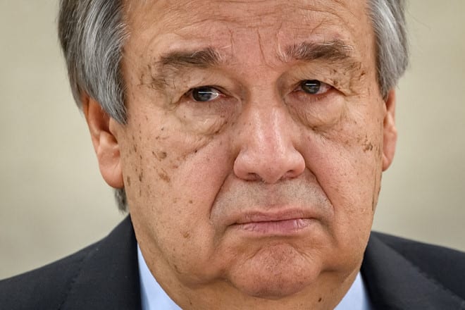 Tổng thư ký Liên Hiệp Quốc (LHQ) ông Antonio Guterres kêu gọi thế giới đoàn kết dập dịch Covid-19 /// AFP