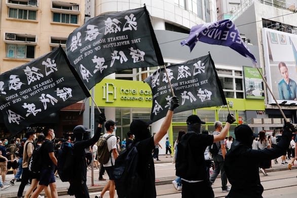 Lo ngại luật an ninh Hong Kong ảnh hưởng người dân khắp thế giới - Ảnh 1.