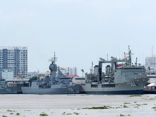 Các tàu chiến của hải quân Úc trong chuyến thăm TP.HCM năm 2018 /// Ảnh: Văn Khoa