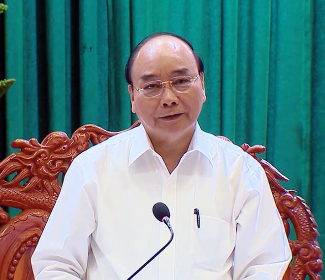 Thủ tướng Chính phủ Nguyễn Xuân Phúc phát biểu khai mạc trong buổi làm việc tháo gỡ khó khăn, giải ngân vốn đầu tư công với các tỉnh, thành ĐBSCL /// Ảnh: Quốc Trung