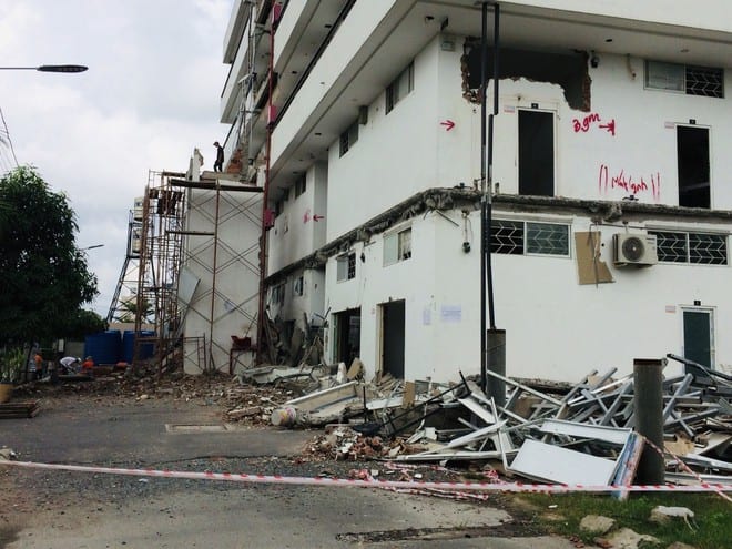 Khu chung cư mini của Công ty Việt Nam House bị cưỡng chế vì xây dựng sai phép /// Ảnh: Đình Sơn