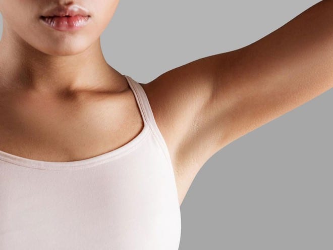Hiệp hội Ung thư Mỹ cho biết, sưng hoặc nổi u xung quanh nách có thể do ung thư vú đã di căn đến các hạch bạch huyết ở những vùng đó /// Ảnh minh họa: Shutterstock