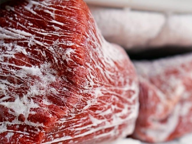 Thịt bảo quản trong tủ lạnh quá lâu có thể bị cháy lạnh /// Ảnh: Shutterstock