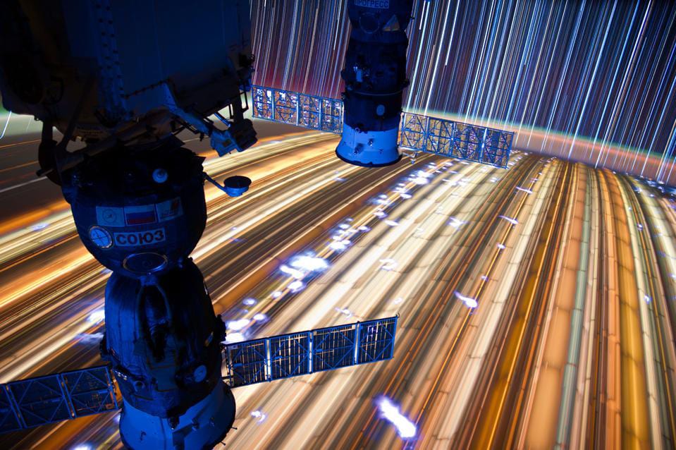 Ngắm sao tuyệt đẹp từ Trạm vũ trụ quốc tế - Ảnh 3.