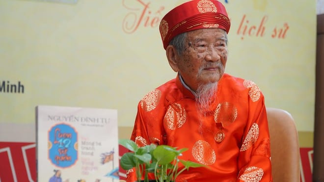 Khâm phục cụ ông 100 tuổi ở Sài Gòn làm việc 10 tiếng/ngày không cần đeo kính - ảnh 5