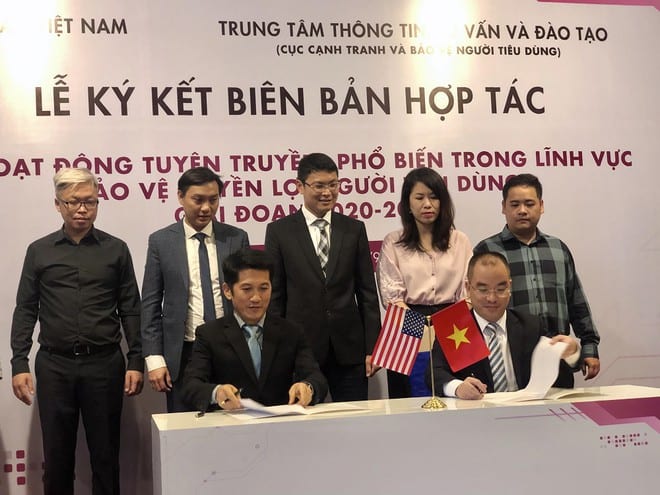 Amway Việt Nam ký hợp tác để phổ biến bảo vệ quyền lợi người tiêu dùng /// Ảnh: M.P