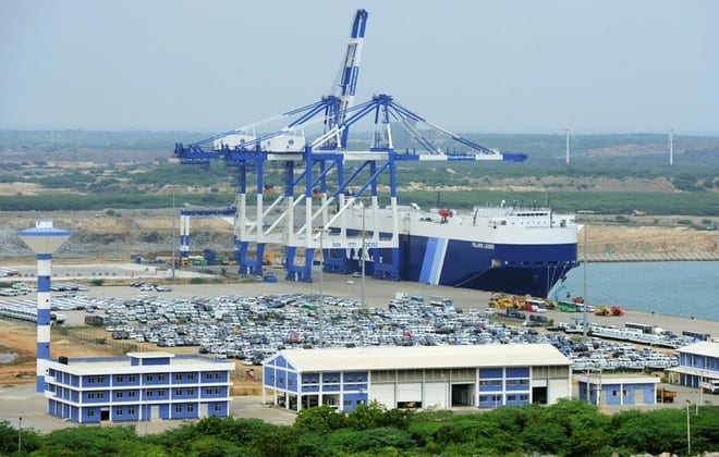 Cảng Hambantota của Sri Lanka đã cho Trung Quốc thuê trong 99 năm /// Ảnh: AFP