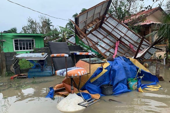 Philippines sơ tán hơn1 triệu dân tránh ‘siêu bão mạnh nhất thế giới Goni - Ảnh 6.