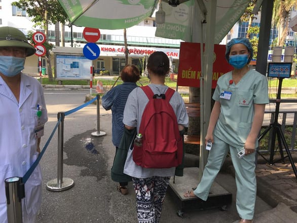 Việt Nam ghi nhận bệnh nhân COVID-19 thứ 1.100 có tiếp xúc gần với 4 bệnh nhân khác - Ảnh 1.