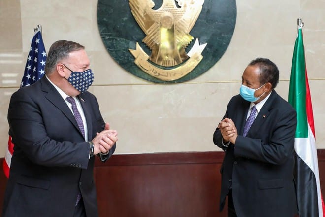 Một cuộc gặp giũa Ngoại trưởng Mỹ Mike Pompeo và ngoại trưởng Sudan Abdulla Hamdock hồi tháng 8.2020 /// AFP