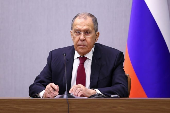 Ngoại trưởng Nga Sergei Lavrov trong cuộc họp báo với Ngoại trưởng Thổ Nhĩ Kỳ Mevlut Cavusoglu ở thành phố Sochi, Nga ngày 29.12 /// Reuters