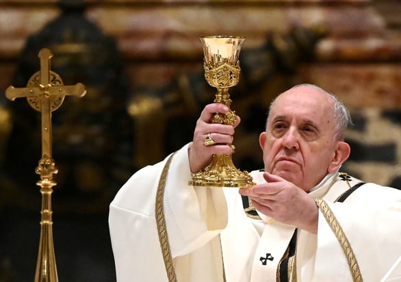 Giáo hoàng Francis không thể chủ trì lễ đêm giao thừa và đầu năm mới 2021 - Ảnh 1.