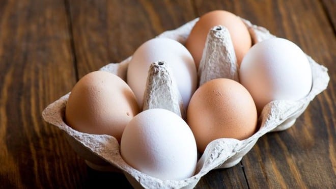 Bạn thích trứng nâu hay trứng trắng? /// Ảnh: Shutterstock