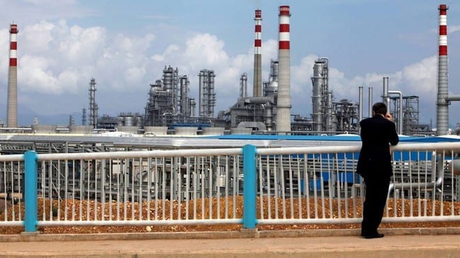 Nhà máy lọc dầu của CNOOC ở tỉnh Quảng Đông /// REUTERS