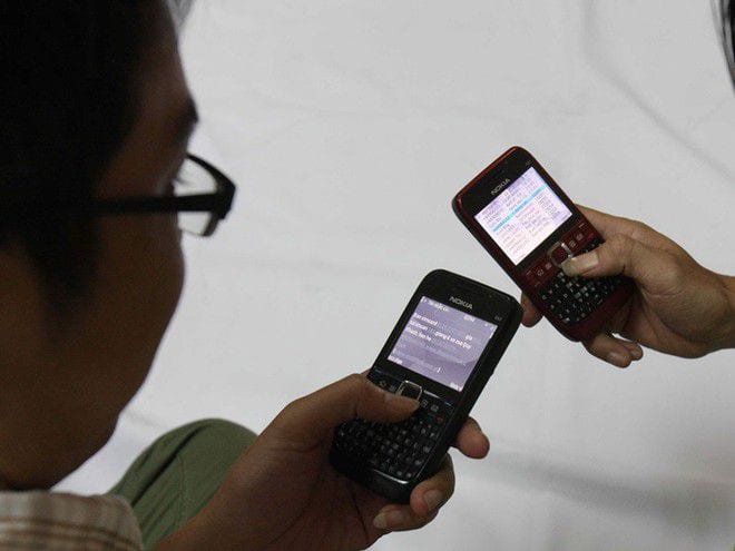 Điện thoại công nghệ 2G, 3G sẽ không được nhập khẩu vào Việt Nam /// Ảnh: Đ.Ngọc Thạch