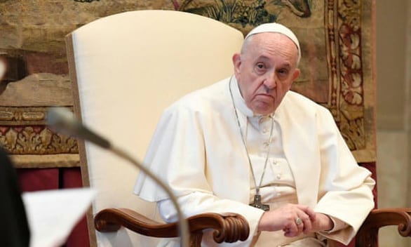 Giáo hoàng Francis lên án những người ra nước ngoài trốn phong tỏa trong nước - Ảnh 1.
