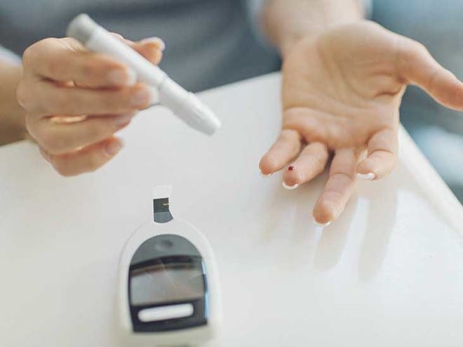 Nhận biết các dấu hiệu ban đầu của bệnh tiểu đường loại 2 có thể giúp người bệnh được chẩn đoán và điều trị sớm hơn /// Ảnh: Shutterstock