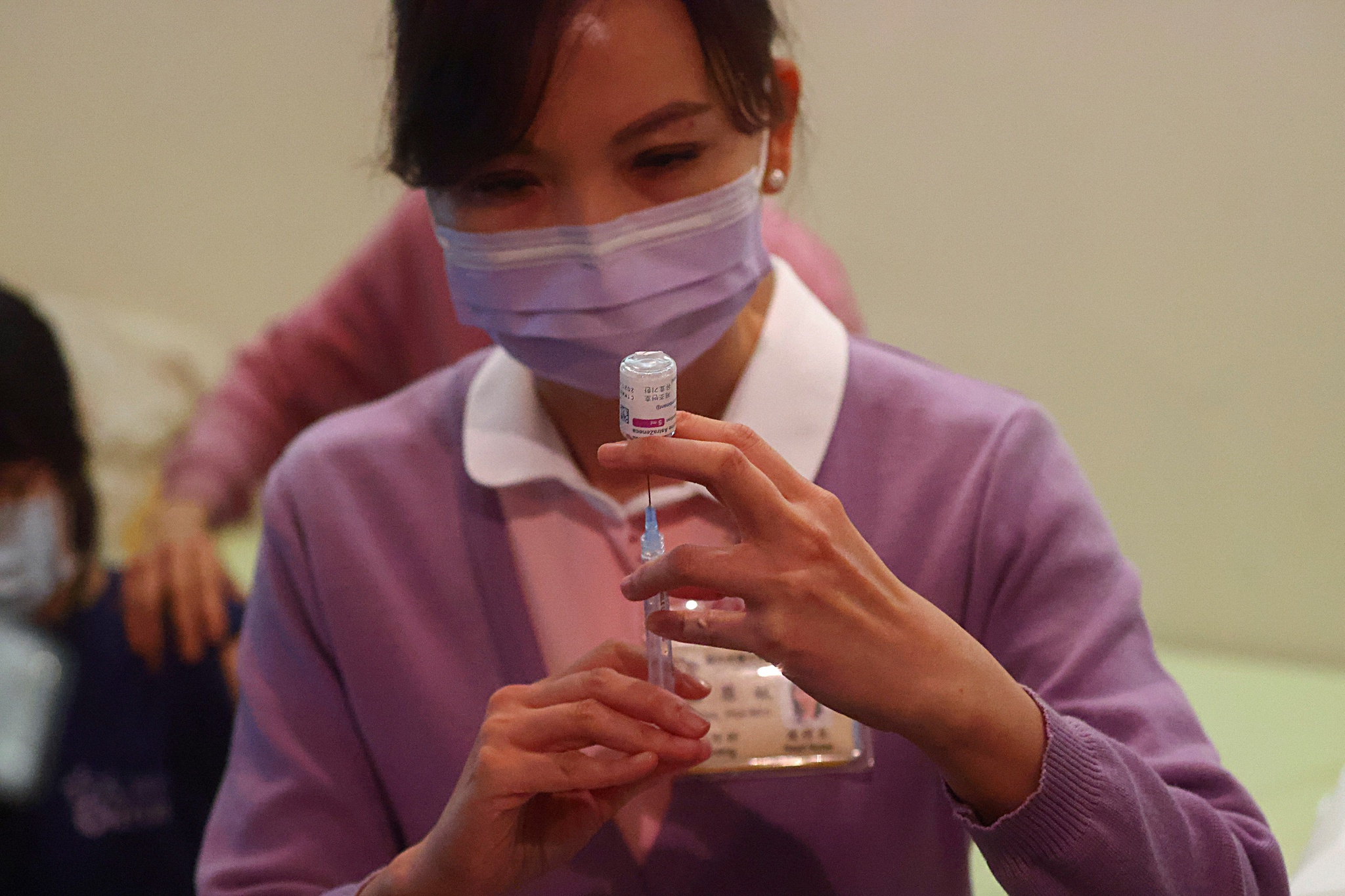 Nhân viên y tế Đài Loan chuẩn bị tiêm vắc xin ngừa Covid-19 /// Reuters