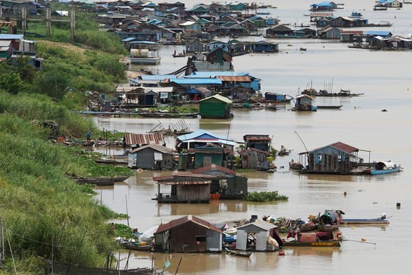 Người gốc Việt ở Campuchia bắt đầu di dời khỏi sông Tonle Sap - Ảnh 4.