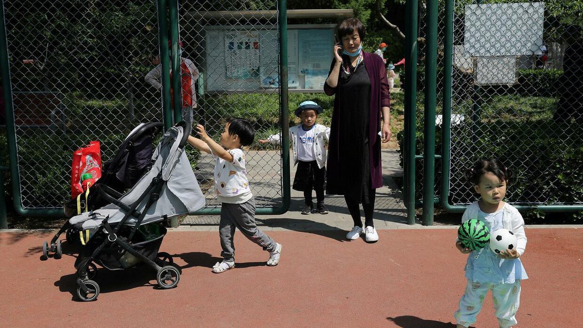 Nhiều người trẻ ở Trung Quốc không muốn sinh con vì gánh nặng tài chính /// Reuters