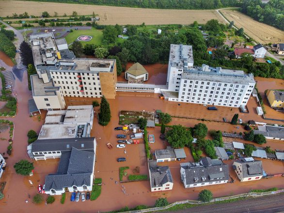Lũ lụt thảm họa ở Tây Âu cho thấy không quốc gia nào an toàn - Ảnh 1.