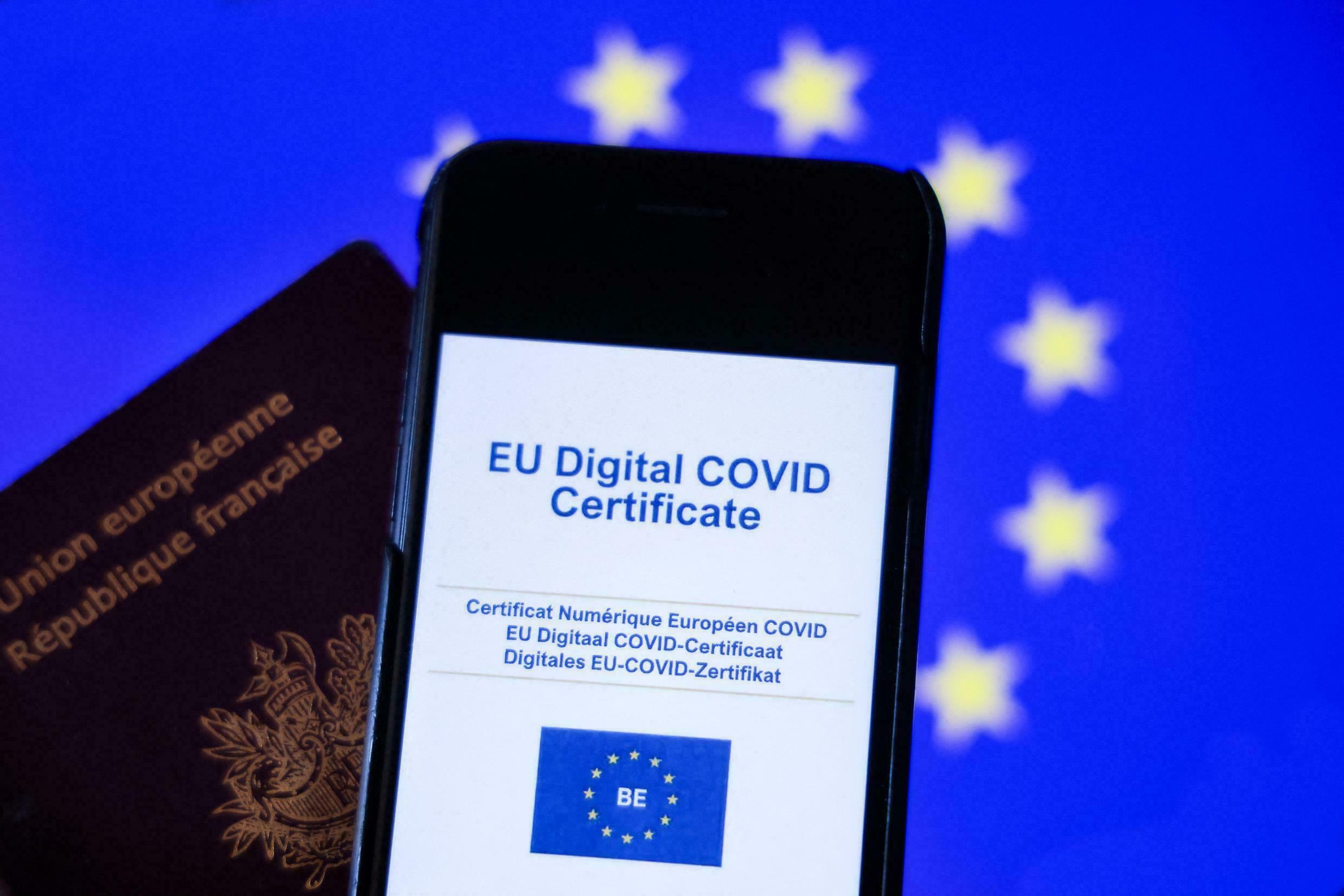 Chứng nhận hộ chiếu vắc xin kỹ thuật số của EU /// AFP