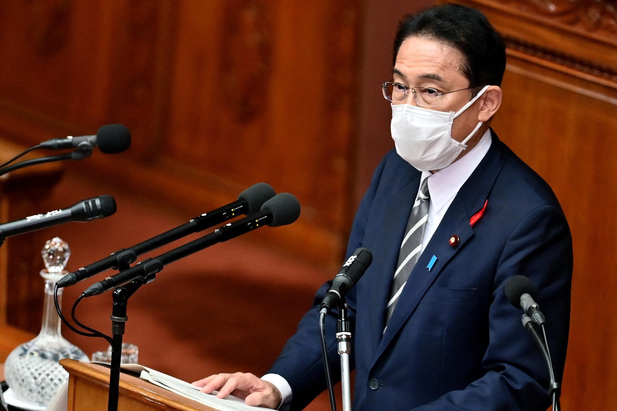 Tân Thủ tướng Nhật nêu điều kiện ký hiệp ước hòa bình với Nga - ảnh 1
