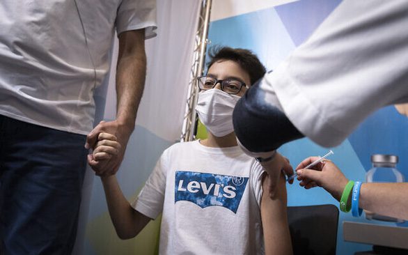 Israel: Vắc xin Pfizer giúp giảm 90% nguy cơ mắc biến thể Delta ở trẻ 12-18 tuổi - Ảnh 1.