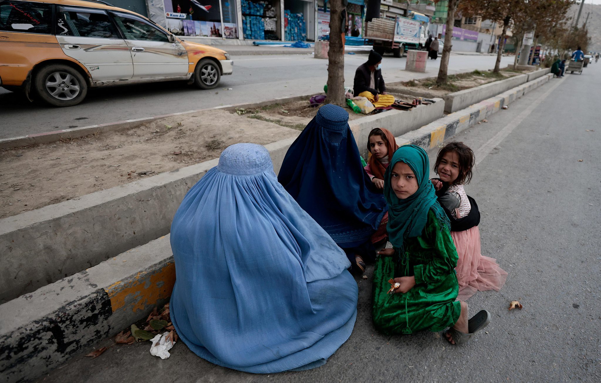 WHO: 1 triệu trẻ ở Afghanistan có nguy cơ tử vong - ảnh 1