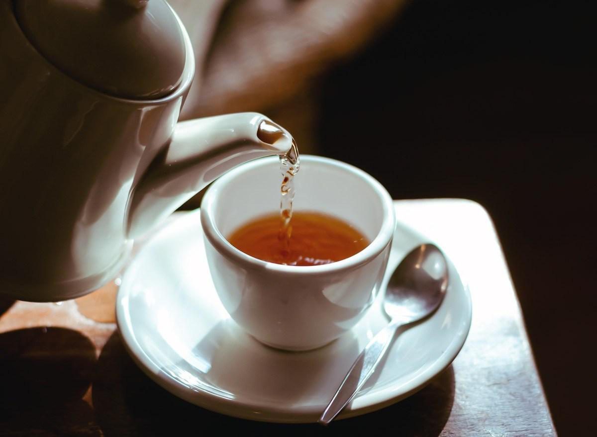 Cà phê và trà giúp giảm nguy cơ mắc đột quỵ, sa sút trí tuệ - ảnh 2