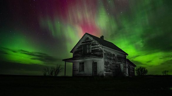 Những dải sáng tuyệt đẹp trong mùa cực quang 2022 - Ảnh 1.