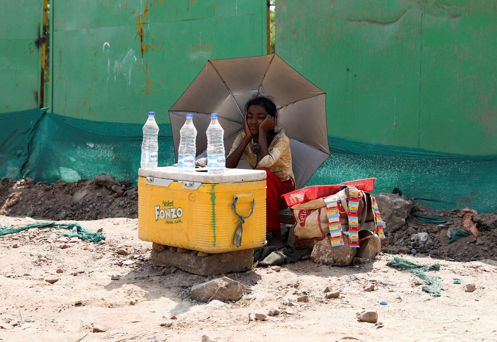 323 triệu người Ấn Độ chịu nóng cực điểm nhưng thiếu máy lạnh, tủ lạnh - Ảnh 4.