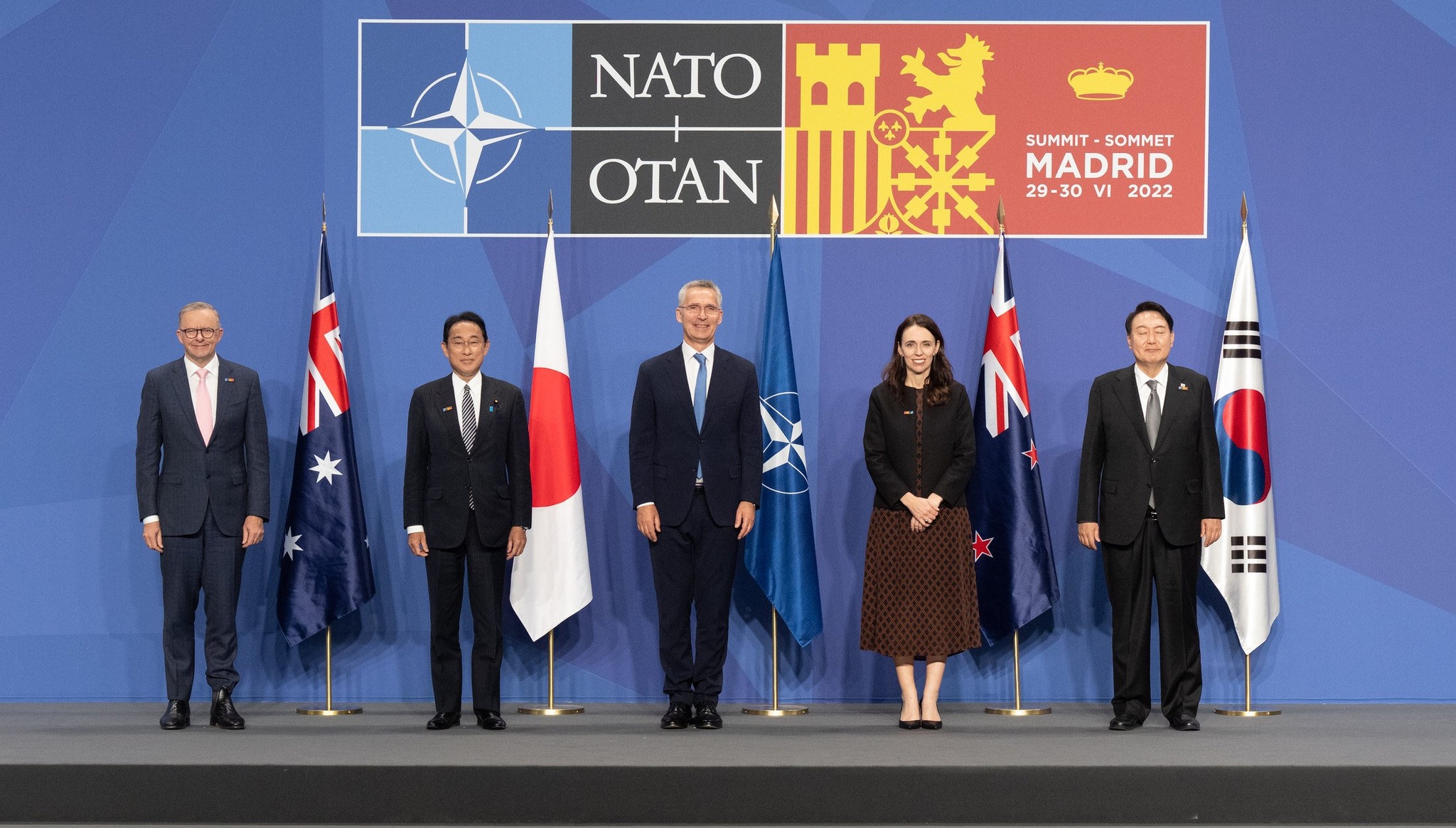 NATO lần đầu lên án đích danh Trung Quốc trong tài liệu chiến lược - ảnh 1