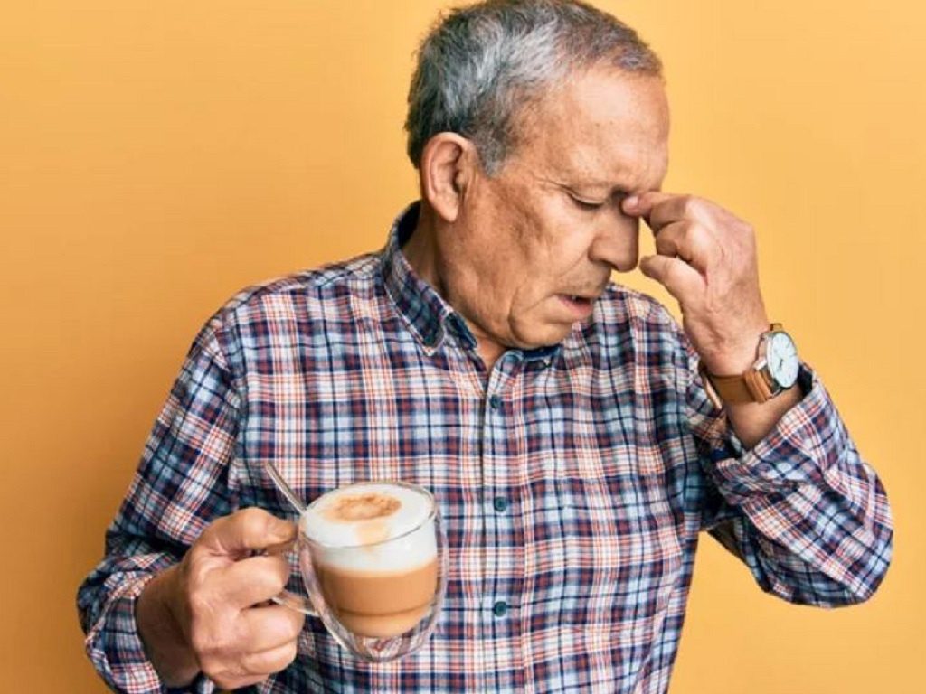 Bị đau đầu do ảnh hưởng của caffeine, phải làm sao? - ảnh 1