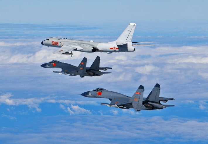 Vì sao Trung Quốc tăng cường điều động chiến đấu cơ bay quanh Đài Loan? - ảnh 1