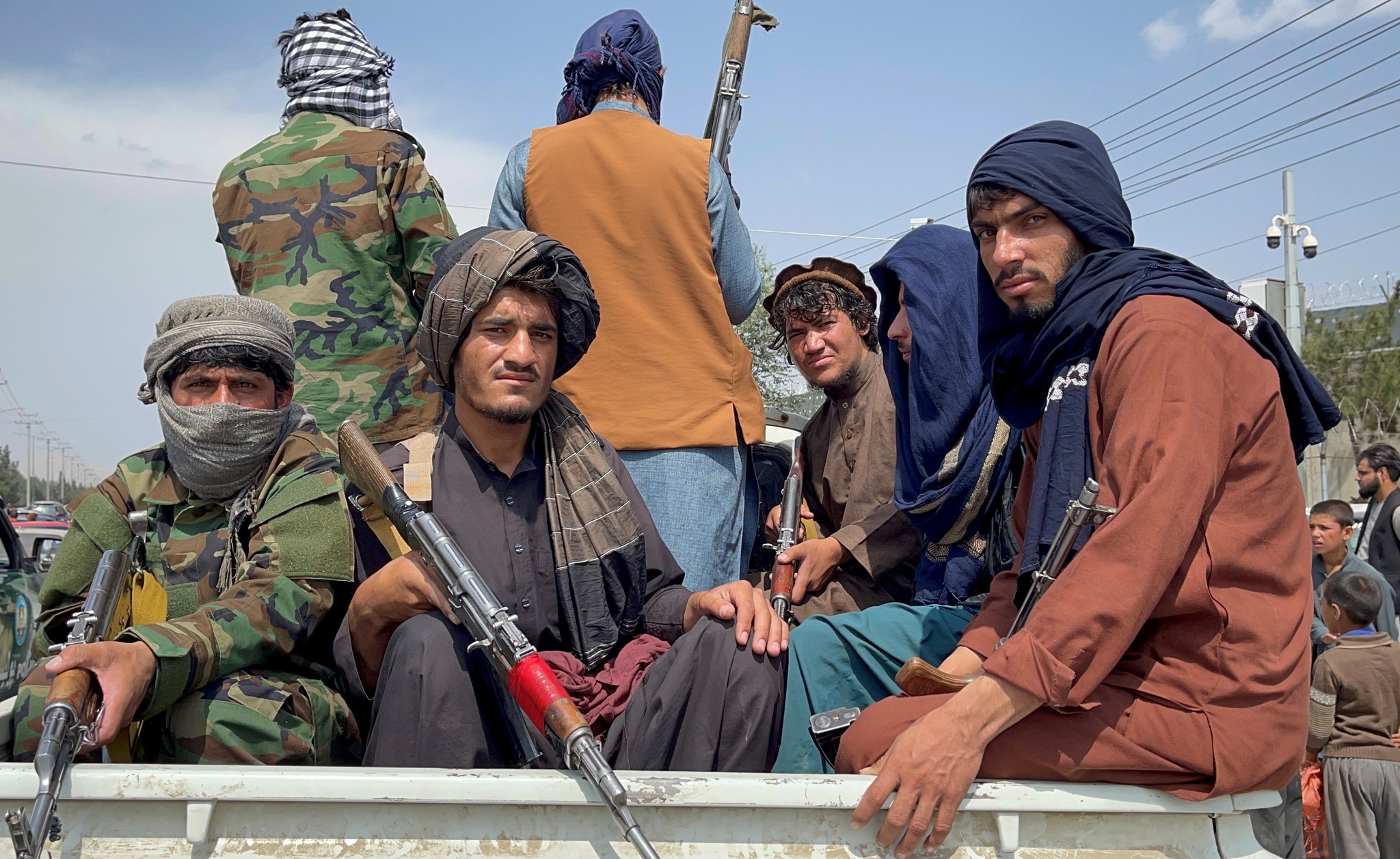 Taliban khéo léo soạn lại bổn cũ - ảnh 1