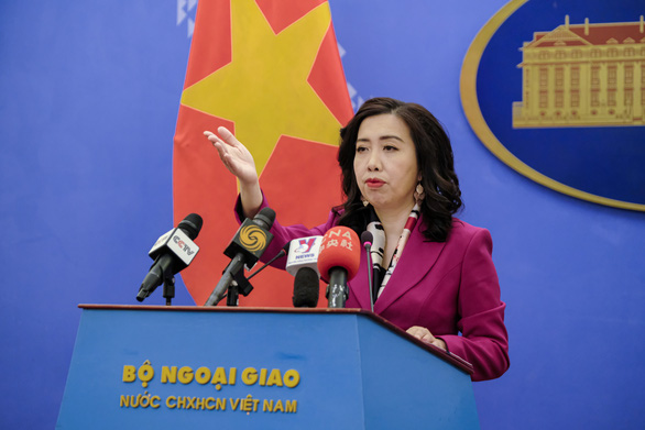 Bộ Ngoại giao khuyến cáo công dân Việt Nam sơ tán khỏi các thành phố lớn ở Ukraine - Ảnh 1.