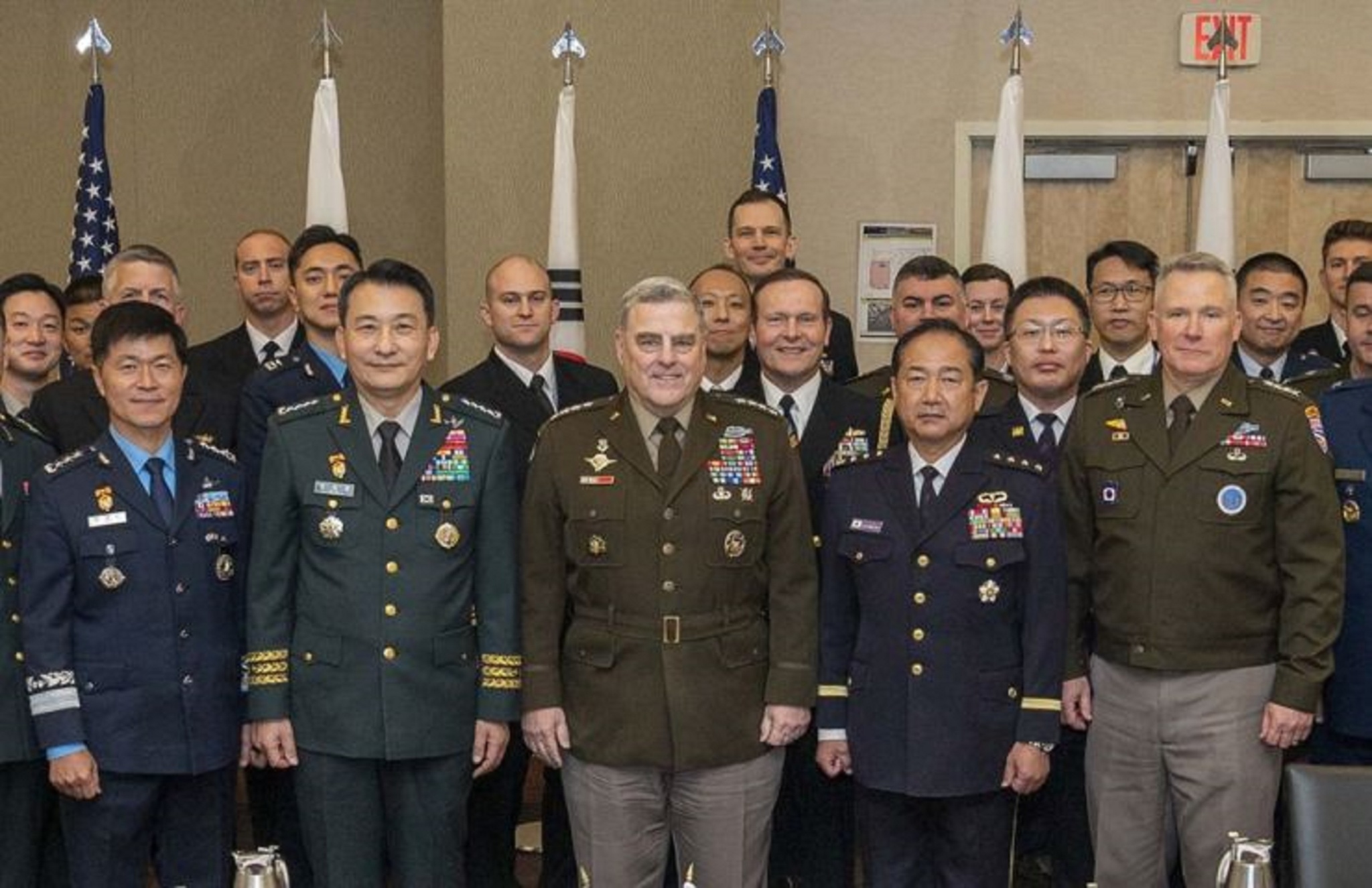 Mỹ củng cố hợp tác an ninh với Nhật, Hàn - ảnh 1