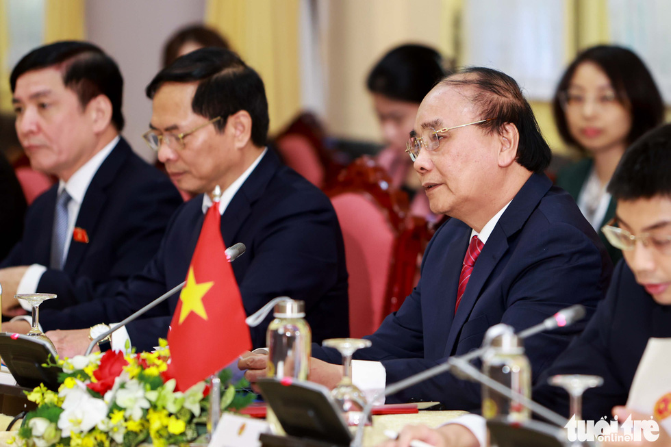 Chủ tịch nước đón và hội đàm Tổng thống Singapore thăm cấp nhà nước Việt Nam - Ảnh 7.
