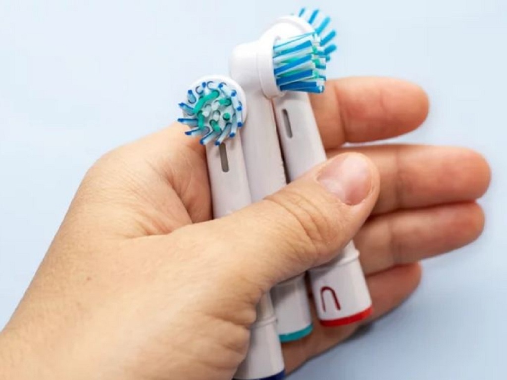 Bao lâu nên thay đầu bàn chải đánh răng điện? - ảnh 1