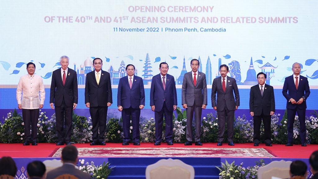 ASEAN cần bản lĩnh với các vấn đề nóng - ảnh 1
