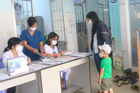 Vắc xin nào phải tiêm bắt buộc tại Việt Nam? - Ảnh 1.