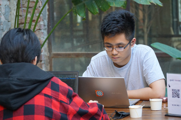 Người Việt Nam trẻ nhất đạt IELTS 9.0: Em không ôn luyện ở trung tâm nào cả - Ảnh 1.