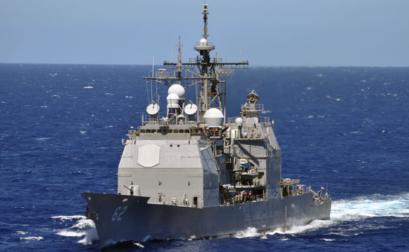 Trung Quốc: Đã xua đuổi tàu tuần duyên Mỹ gần khu vực Trường Sa - Ảnh 1.