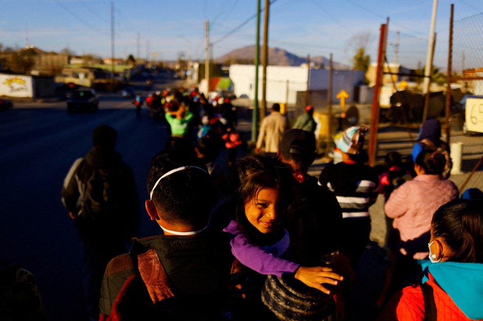 Dòng người di cư từ Nicaragua đổ về biên giới Mỹ - Ảnh 1.