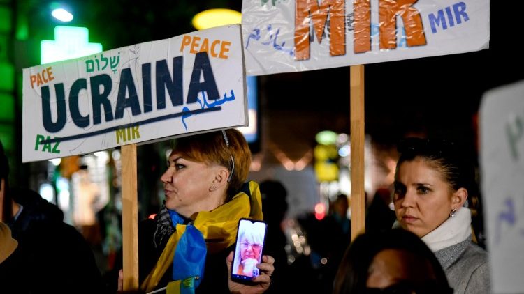 Ucraina: Napoli; in piazza contro rischio invasione Russia