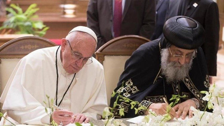 ĐTC Phanxicô và Đức Thượng phụ Tawadros II của Chính Thống Coptic